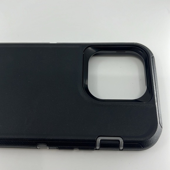 iPhone 14 Pro Case: Military Grade Drop Protection & Full-Body Shockproof (Black - Picture 7 of 8